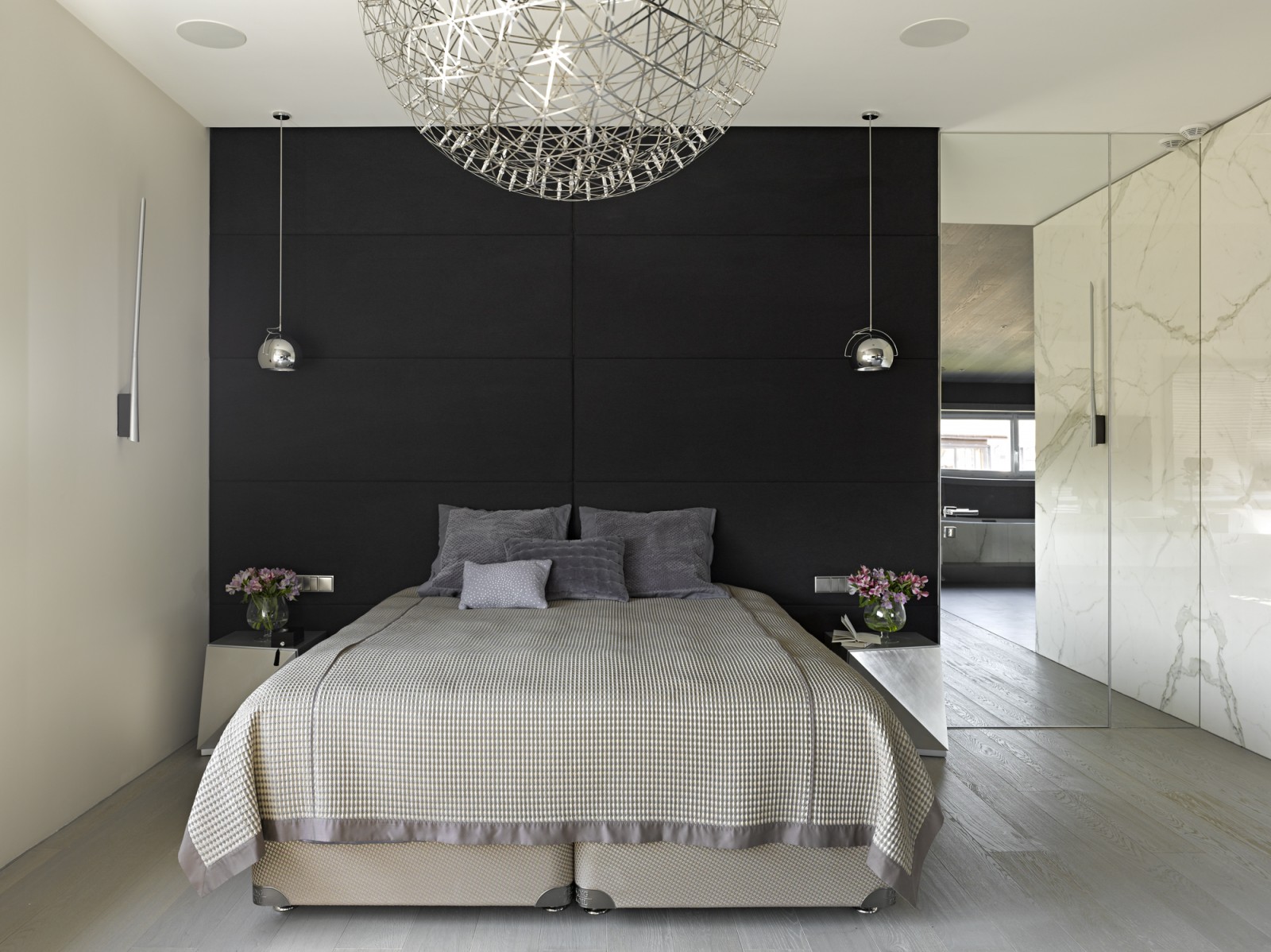 Rekaan bilik tidur gaya mewah dengan dinding marbel