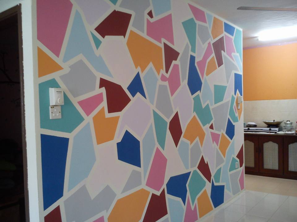 Diy cat dinding warna warni menarik ruang makan