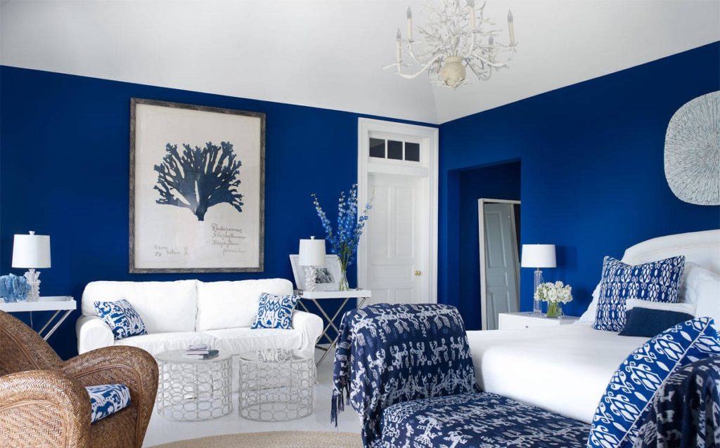 Hiasan ruang tamu yang lebih menyerlah dengan lapis blue