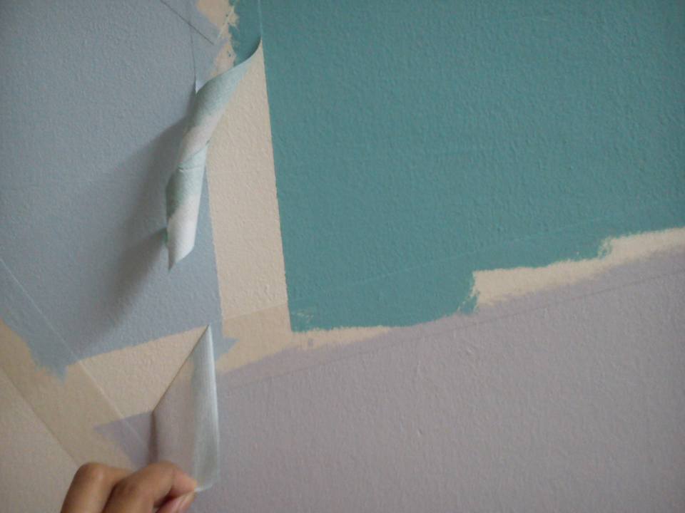 Idea menarik diy wallpaper menggunakan cat warna warni