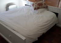Set katil queen moden dengan tilam