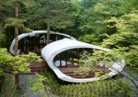 Shell House oleh Artechnic di Hutan Karuizawa Jepun Dengan Keluasan 3,541 kaki persegi