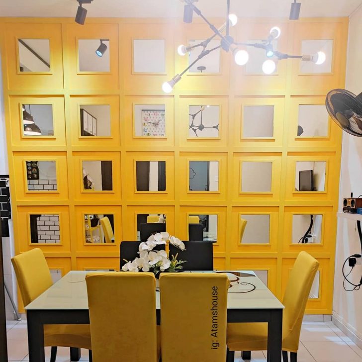 Permalink to DIY Mirror Accent Wall Ruang Makan Guna Casing Wiring Warna Gold